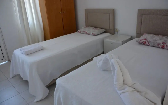 Hira Hotel