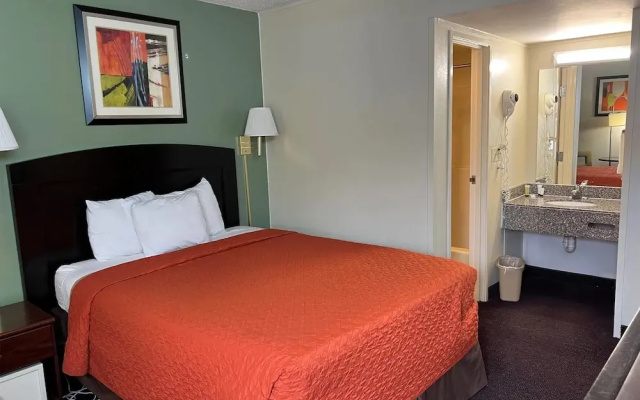 Days Inn Southern Hills/ORU
