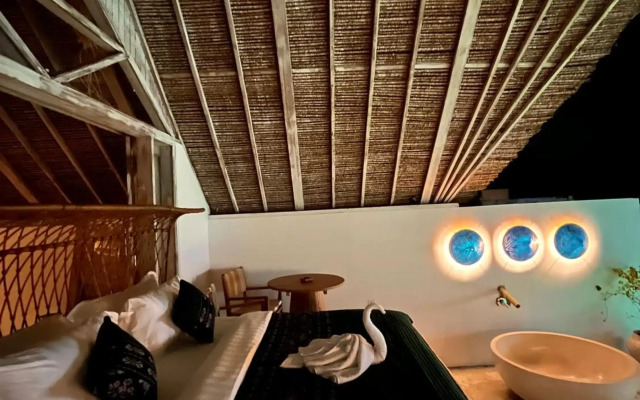 Woywoy Escape Samu (Adults Only)