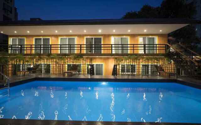 Отель Resort M - MRT Huai Kwang Таиланд, Бангкок - отзывы, цены и фото номеров - забронировать отель Resort M - MRT Huai Kwang онлайн вид на фасад