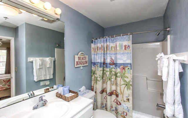 Sandpeddler Inn & Suites