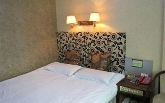 Yiwu Xinhai Hotel