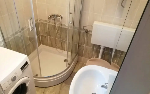Sea View 1-bedroom Apartment Long Island
