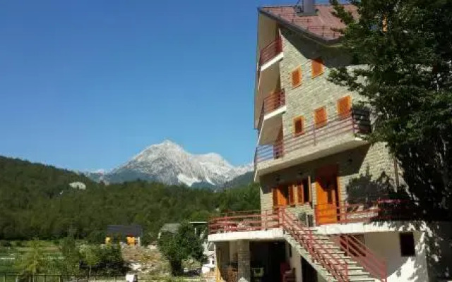 Villa Dini