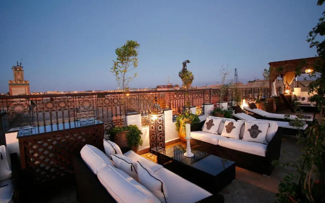Riad Assakina