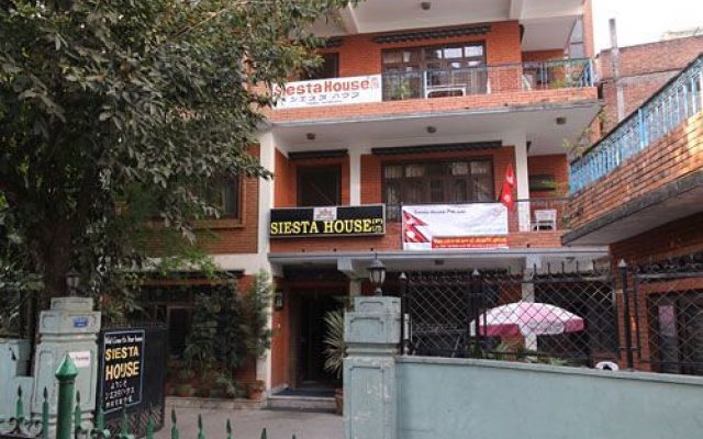 Отель Siesta Guest House Непал, Катманду - отзывы, цены и фото номеров - забронировать отель Siesta Guest House онлайн вид на фасад
