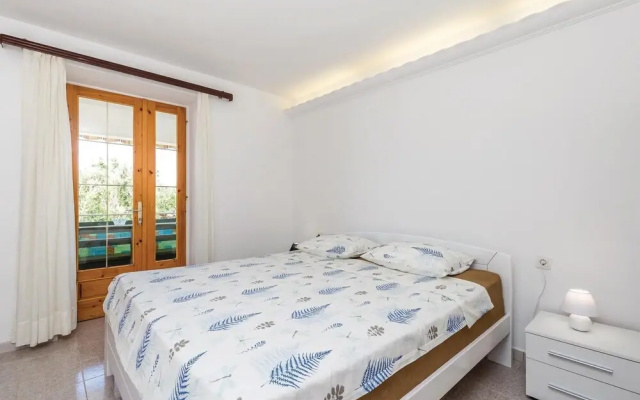 Beautiful Home in Barbat With Wifi and 2 Bedrooms