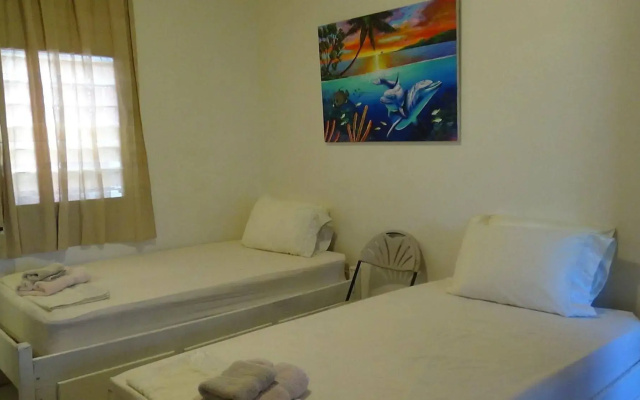 Hacienda Tropical Guest House
