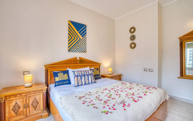 Luxurious 1 BR Apartment near Point 90 Mall✯
