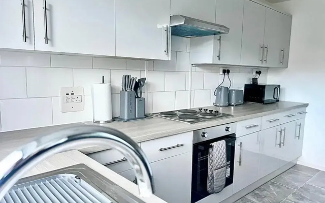 Modern Apartment Free Parking Wifi Edgbaston