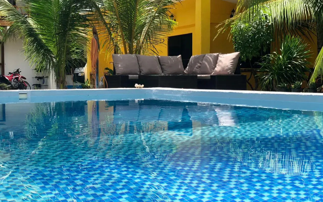 Apo Diver Beach Accomodation