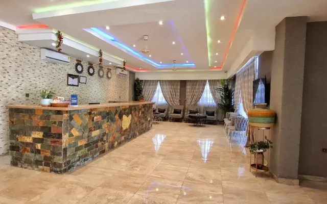 Heartland Hotel