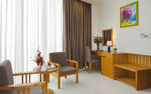 Golda Hotel