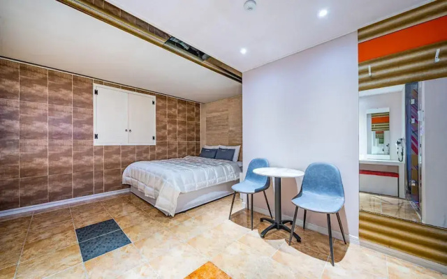 Gyeongju Rose Hotel Hwangni Dan-Gil Branch