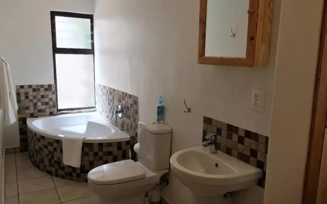 Herolds Bay Accommodation - Coo-ee 2