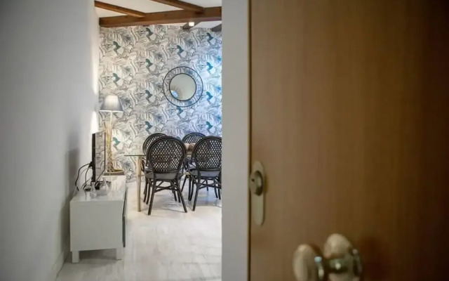 Gorgeous 2bed 2bath in Heart of Madrid City Center