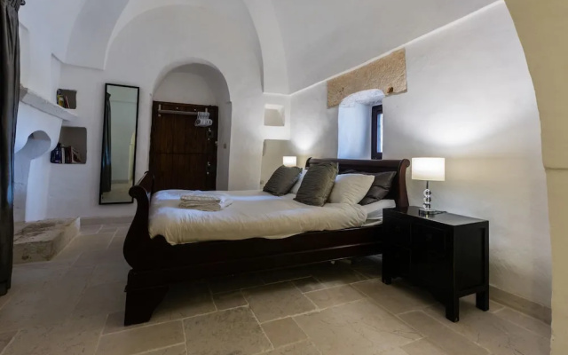 Trullo Pietra Antica