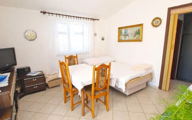 Apartment 1169
