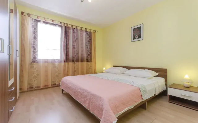 House Rajka I