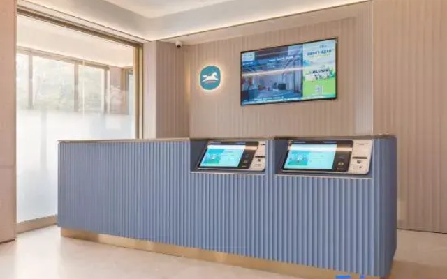 HanTing Hotel (Zhumadian Jiulongmao Shopping Center)