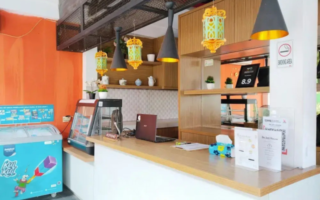 Urbanview DeJati House Jatikramat Bekasi