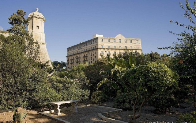 Отель The Phoenicia Malta Мальта, Валетта - 1 отзыв об отеле, цены и фото номеров - забронировать отель The Phoenicia Malta онлайн вид на фасад