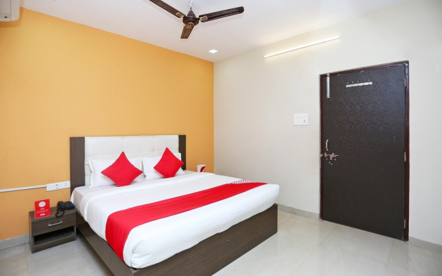 Hotel O Ambuja City Centre Mall