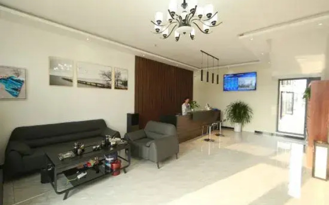 South Fujian monochrome hotel chain