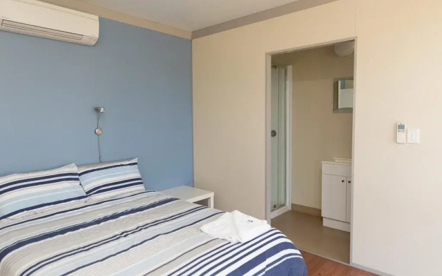 Merinda Village Hotel