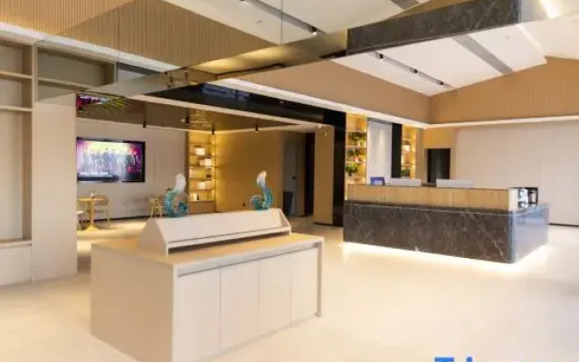 Lan'Ou Shangpin Hotel