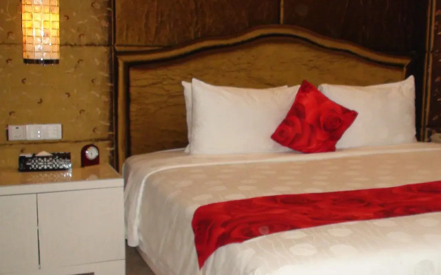 The Q Hotel