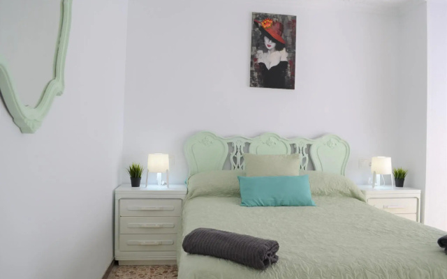 Fantastic 1 bedroom Apartment with Gallery (CB6EV)