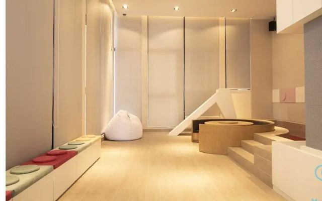 Expressionz Professional Suites by KL101