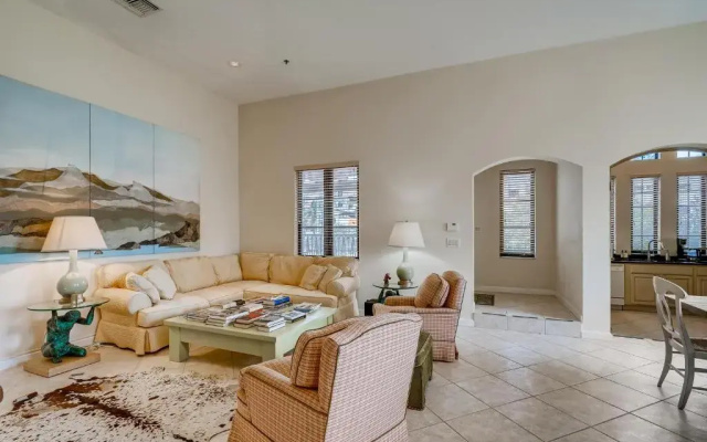 Residence at Rosemary Square