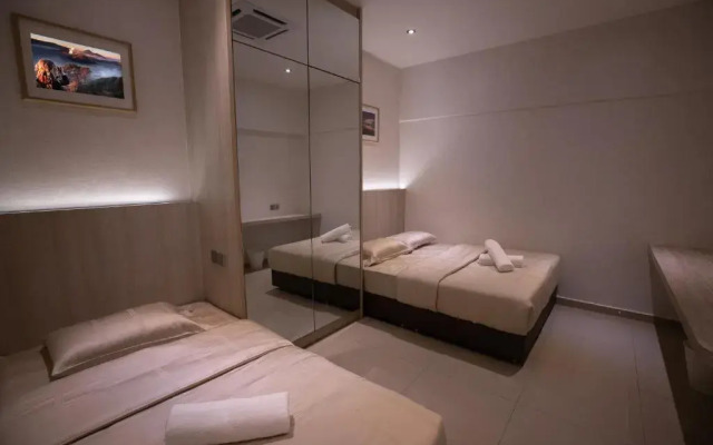 Lovely 1-bedroom condo with pool