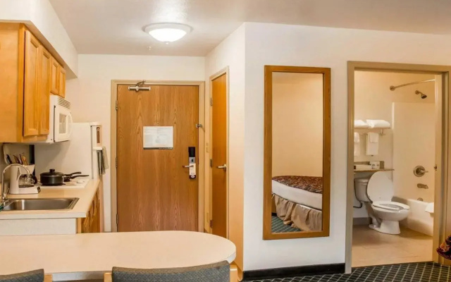 Birch Hill Suites Dayton - WP AFB