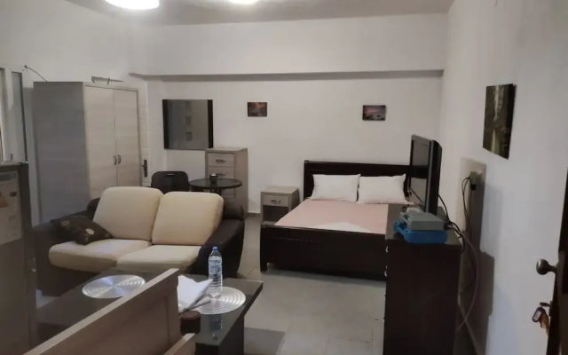 Lovely 1-bed House in Timbaki