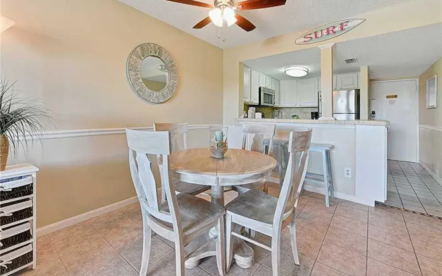 Ocean & Racquet 2303 - Two Bedroom Condo