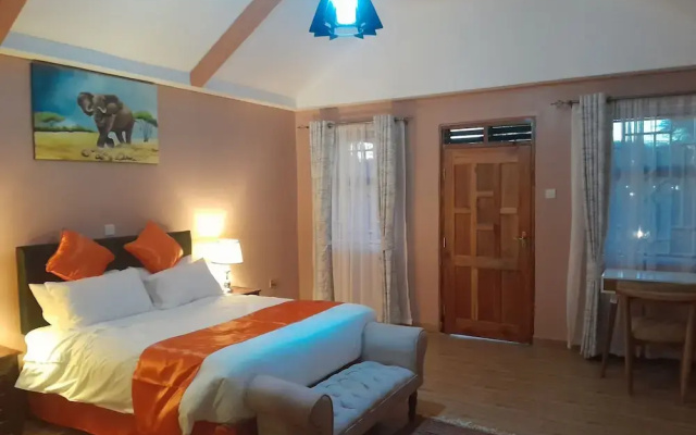 Penety Amboseli Resort