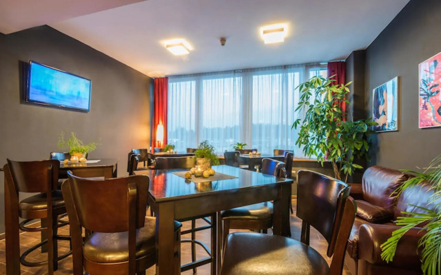 Отель Dormero Express Hotel Passau