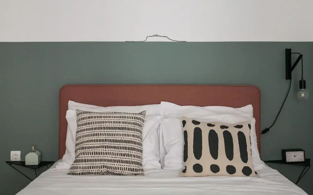 Groovy 2BR Apartment in Koukaki