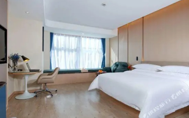 Vienna International Hotel (Kunming Dianchi Haiyuan Fortune Center)