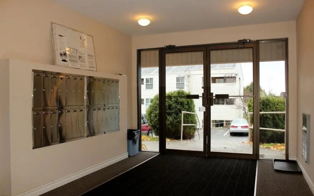 Oasis Apartments