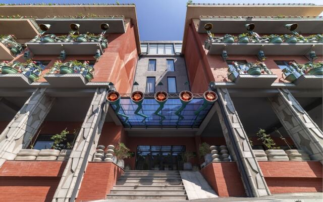 Отель Brim Hotel Грузия, Тбилиси - отзывы, цены и фото номеров - забронировать отель Brim Hotel онлайн вид на фасад