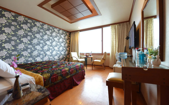 NOVA Motel