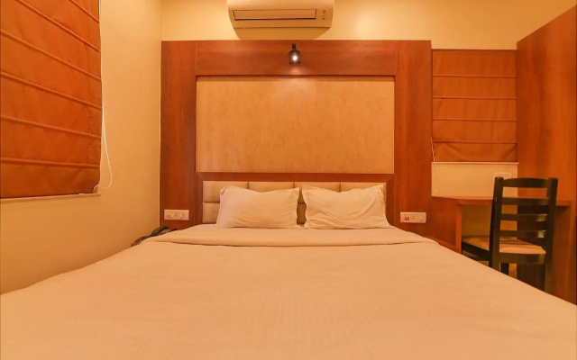 FabHotel Dream Plaza