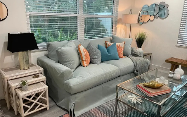 Pineapple Bungalow