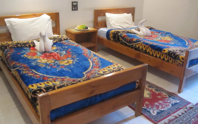 Amon Hotel
