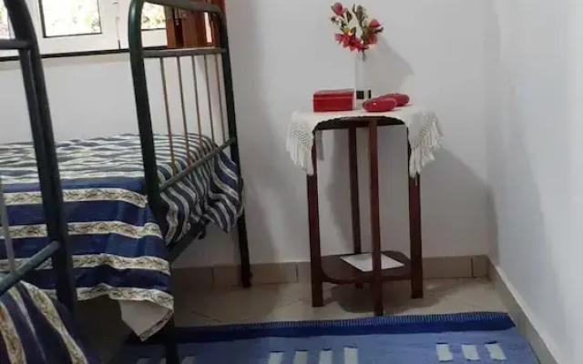 2-bedrooms, Sleeps 4, 10 min Drive to Coimbra
