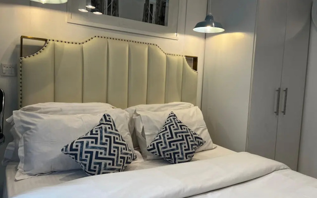 R&P Suites at Embassy Gardens